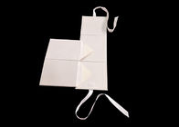 مربعات قابلة للطي مربعة بيضاء كارتون مع الشريط فتح / إغلاق المزود